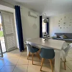 Giga's House Nyaraló